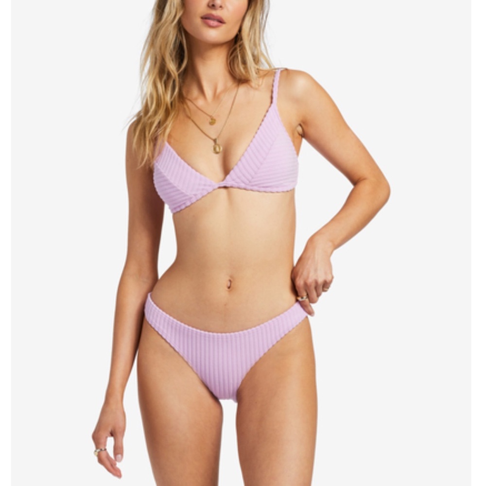 Billabong In The Loop Fixed Triangle Bikini Top
Size M, NWT